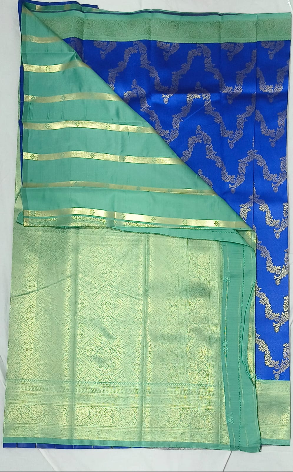Mysore Crepe Silk Neckless Design Saree