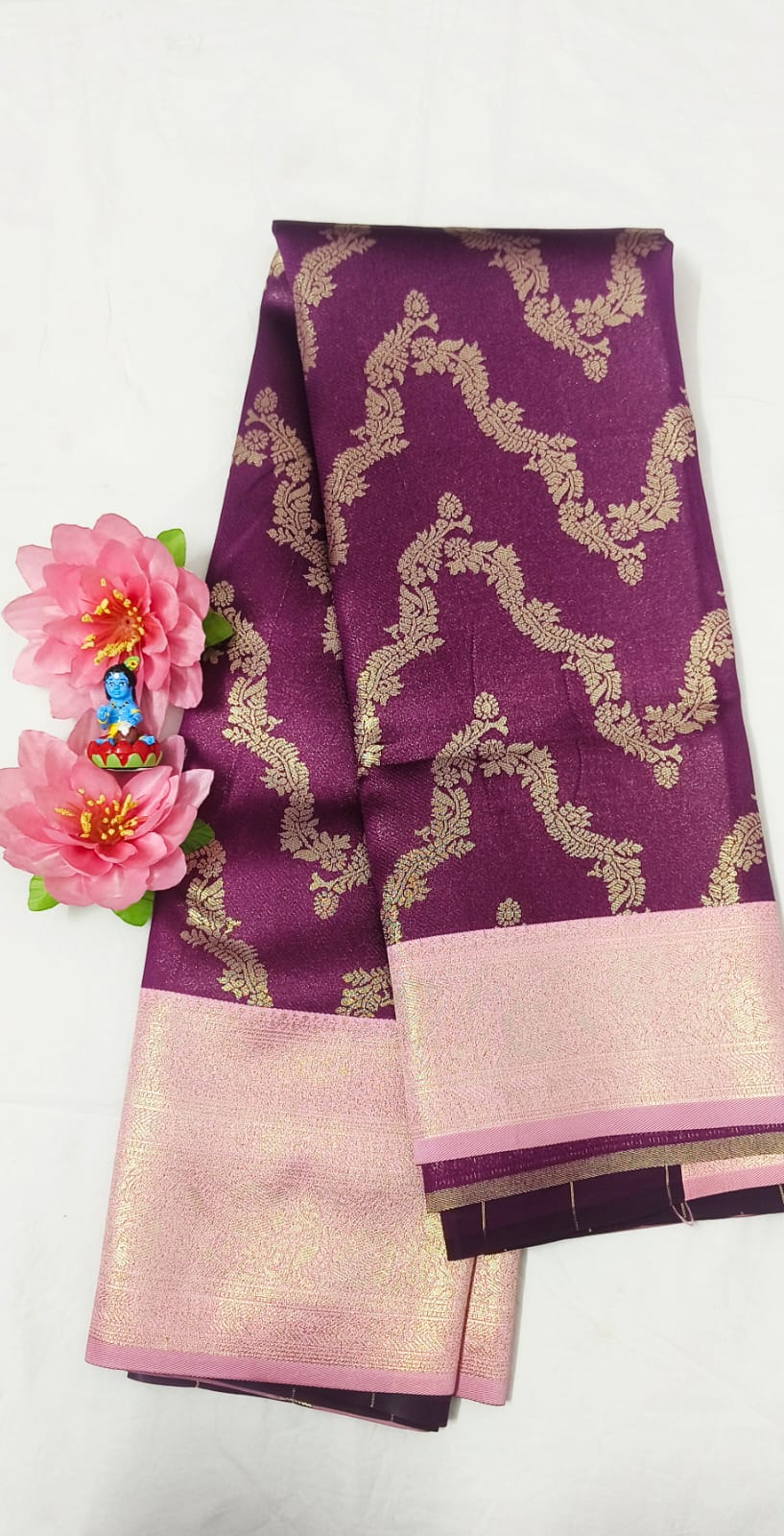 Mysore Crepe Silk Neckless Design Saree